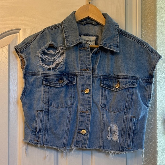 Forever 21 Jackets & Blazers - Forever 21 Y2K Distressed Denim Vest